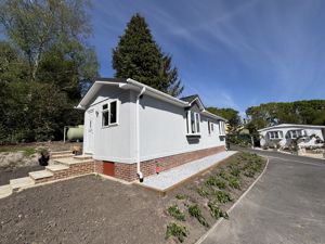 Side- click for photo gallery